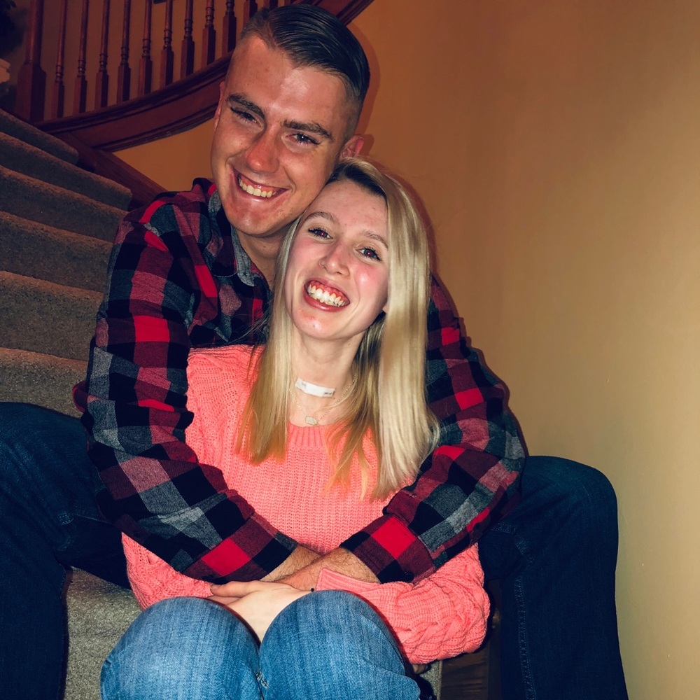 Meet your Posher, Alexis